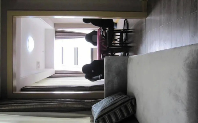 Sheng Jing Yi Jia Hotel