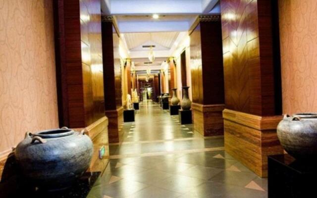 Xishuangbanna Golden Zone Hotel