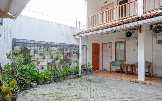 RedDoorz Syariah near Plengkung Gading 2