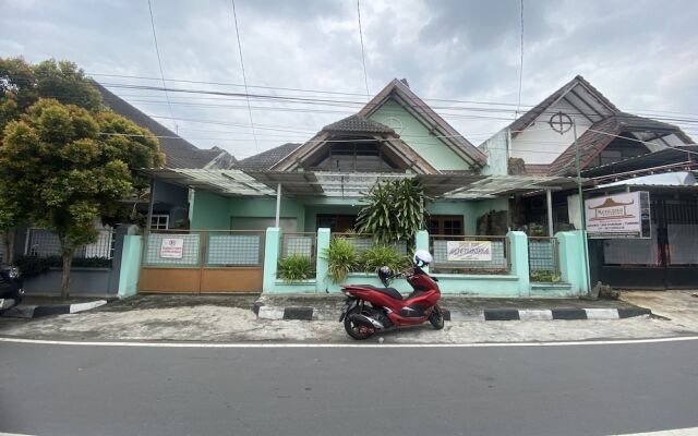 OYO 93839 Aquenda Homestay Syariah