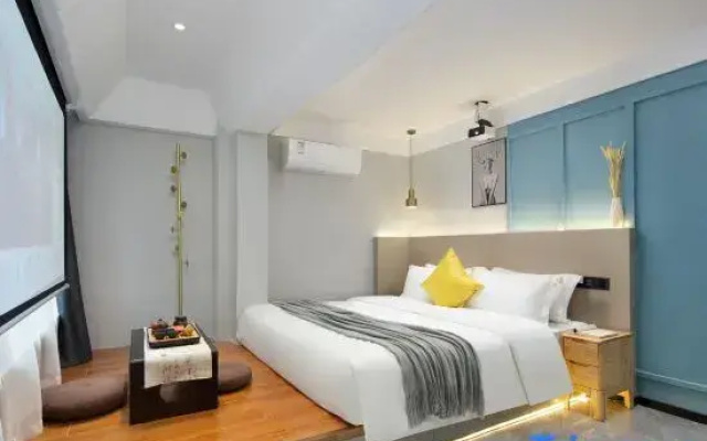 Changsha Yuemu Xingchen Homestay (Changsha Wu Yi Square IFS Guojin Center)