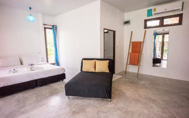 Mumsa Beach Resort & Restaurant