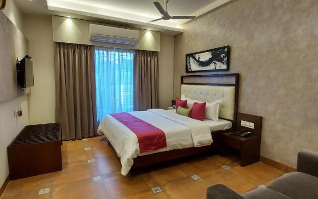 The Palm Aryan - a Boutique Hotel