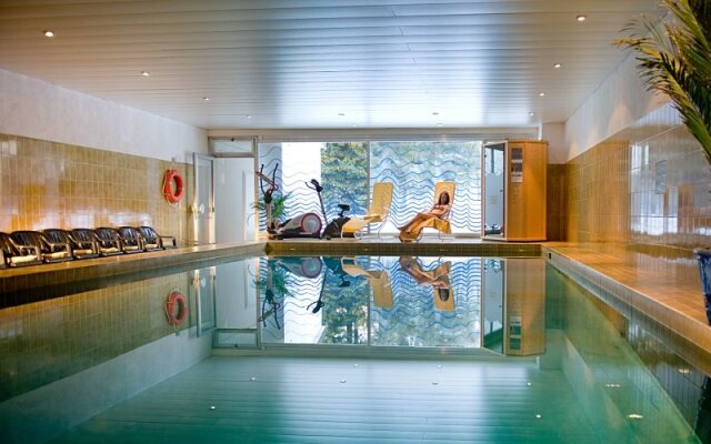 Hotel Cresta