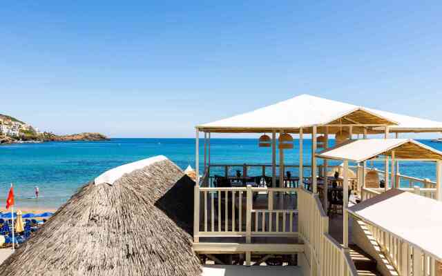 Nostos Beach Boutique Hotel