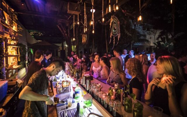 Che Tulum Hostel & Bar