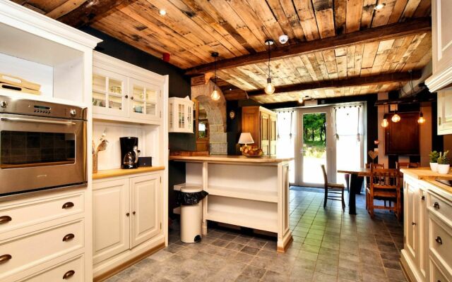 Magnificent Holiday Home in Baronville With Heated Pool & Billiards