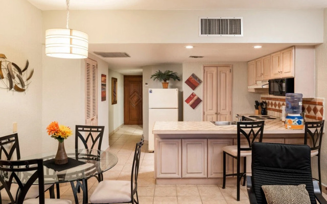 Princessa 1BR 305-v by Casago