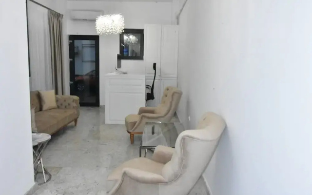 Hotel Monica