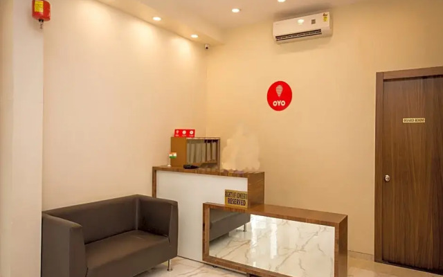 OYO 8872 Hotel Address Inn