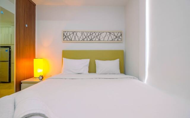 Modern Style Studio Apartment at Azalea Suites with City View