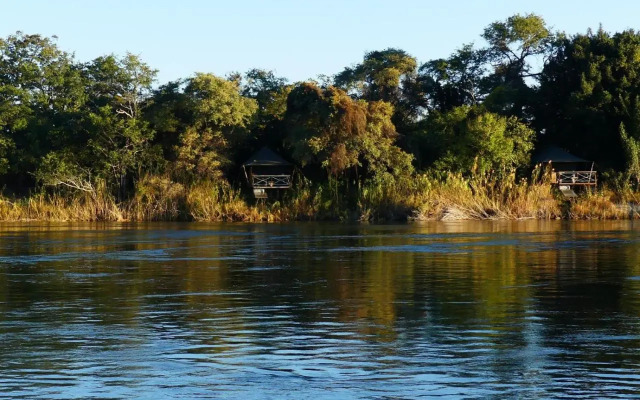 Mobola Lodge