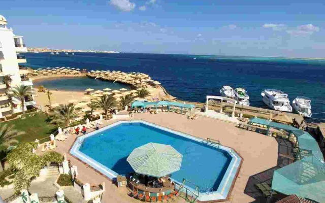 SUNRISE Holidays Resort (Adults Only)