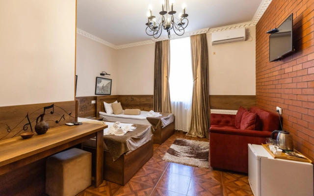 Hestia Boutique Hotel