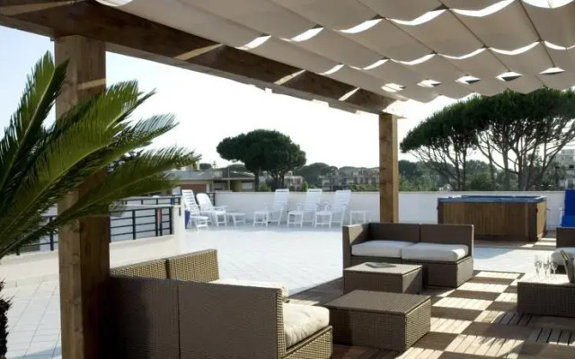 Riviera Residence