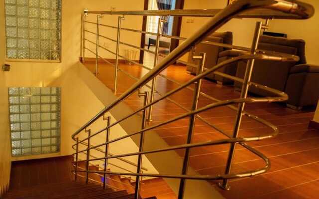 Gemini Place Apartments Oniru