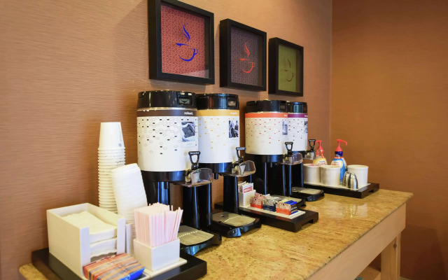 Hampton Inn Key Largo Manatee Bay