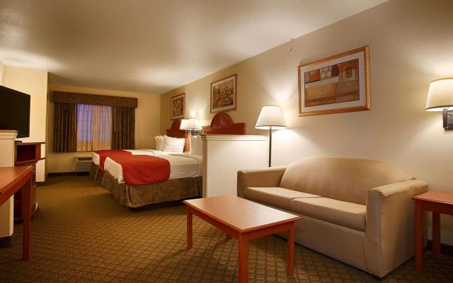 Best Western Henrietta Inn & Suites