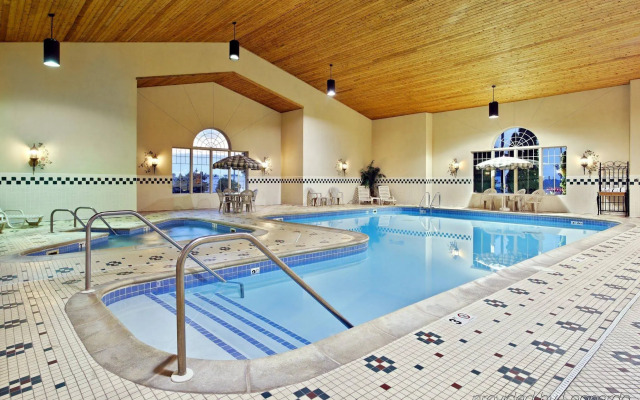 Country Inn & Suites by Radisson, Sycamore, IL