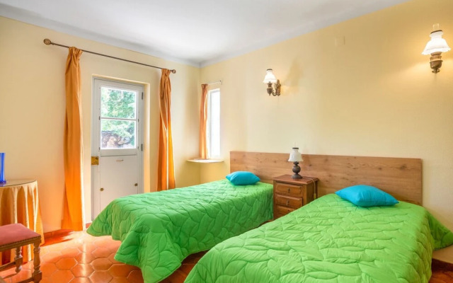 Neves I Guia in Guia