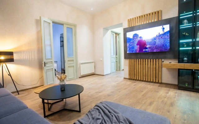 Nino's Cosy Apartment