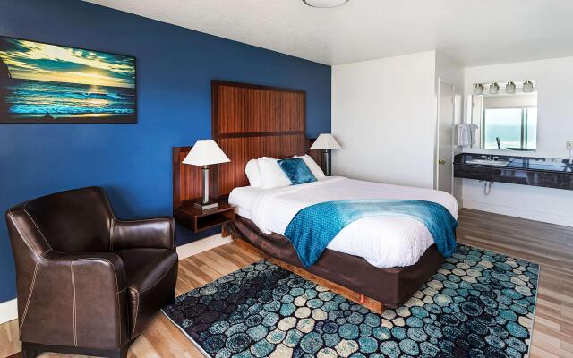 Clarion Inn Surfrider Resort