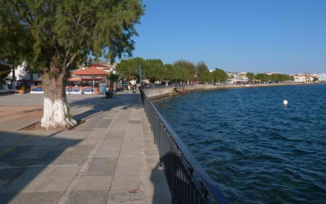 apt 30m from beach