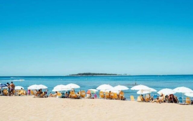 Dpto 6 personas FRENTE AL MAR-