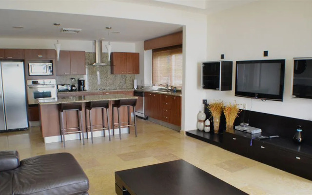 Acqua Residences