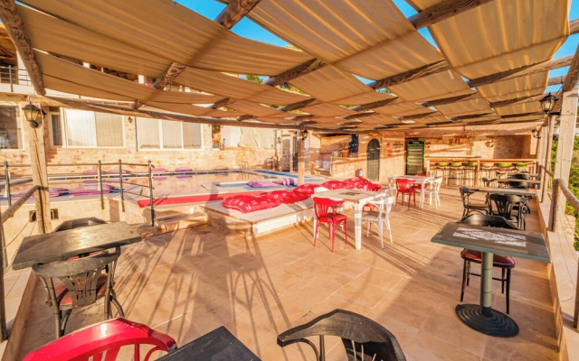 Mojo Boutique Hotel