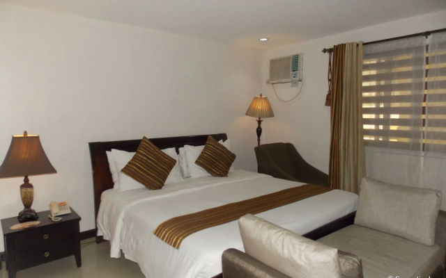 The Suites at Calle Nueva