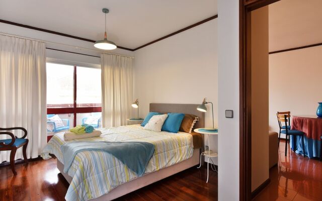 39 Sea Views Beach Apartment