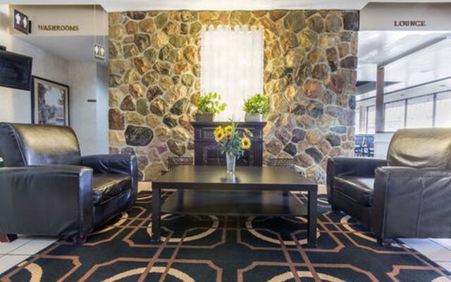 Econo Lodge