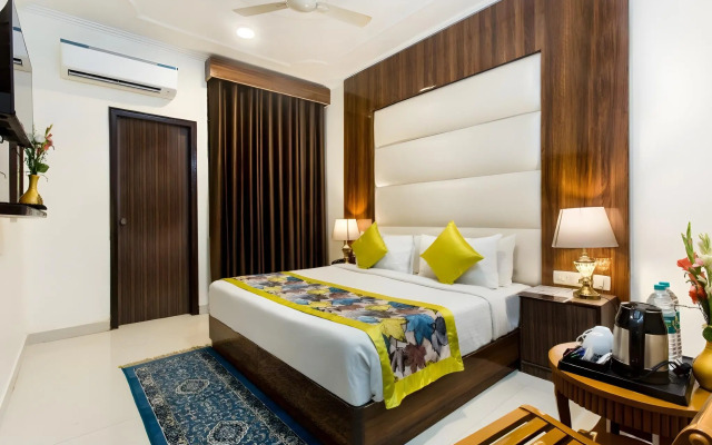 ADB Rooms Hotel Noratan Palace