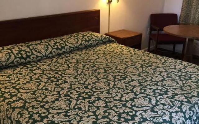 Woodridge Motel
