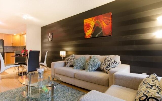 Royal Stays Suites - Blue Jays Way