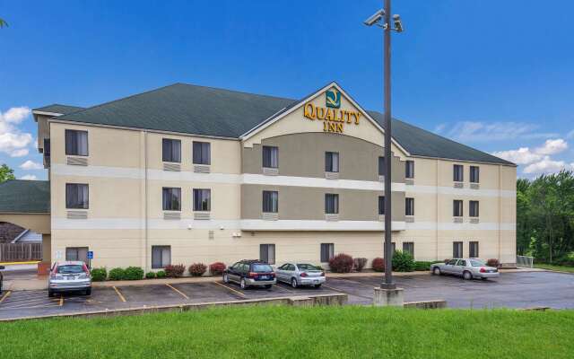 Quality Inn I-70 Near Kansas Speedway