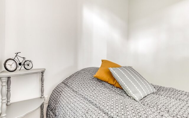 Quaint Holiday Home in Tracy sur Mer near Seabeach