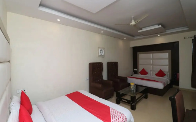 OYO 18631 Hotel King's