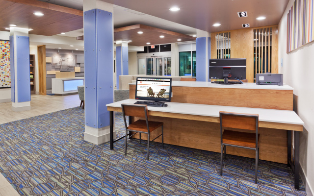 Holiday Inn Express & Suites Cartersville by IHG