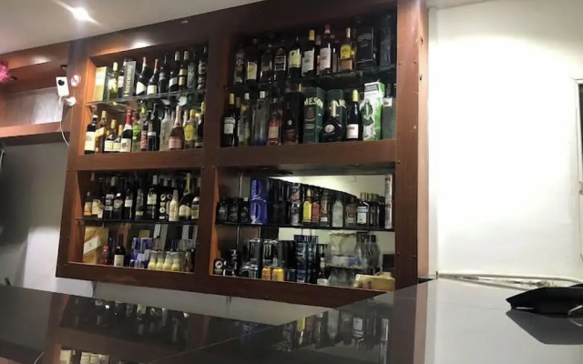 The Edge Hotel and Suites