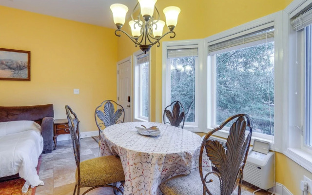 Scenic Studio w/ Dock Access in Fayetteville!