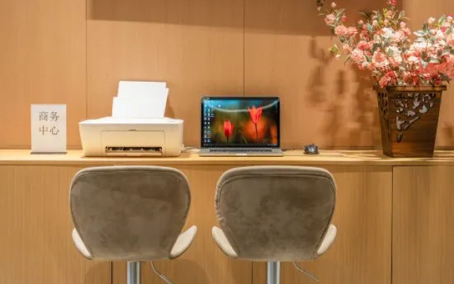 Dianchi Yunheng Hotel (Kunming Xishan District People's Court Branch)