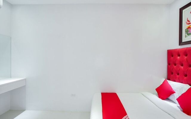 OYO 504 Casa Mia Hotel Suites Residence