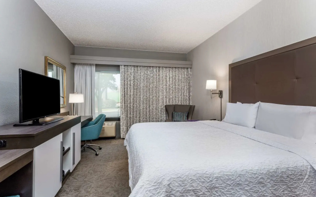 Hampton Inn Milwaukee-Airport