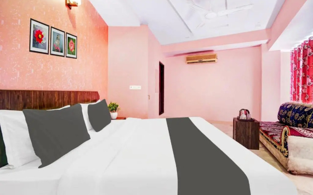 OYO 88843 My Hotel Daksh