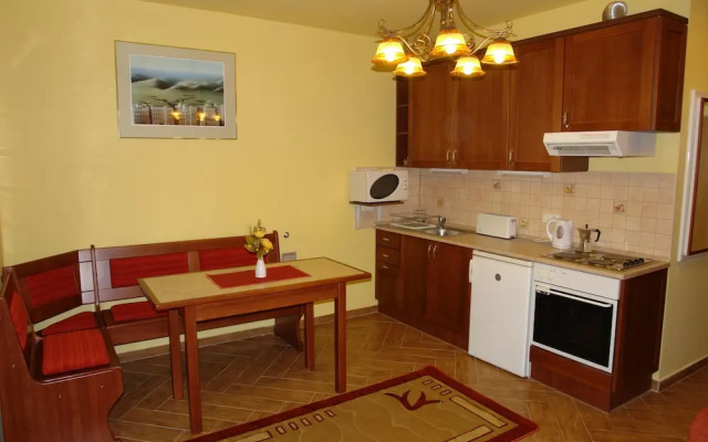 HoldLux Apartmanok