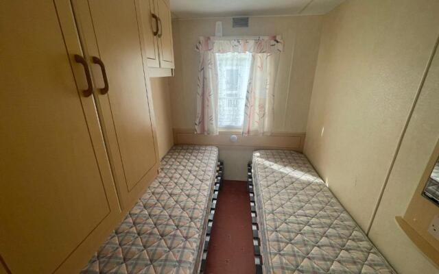 A13 THE CHASE 8 Berth Caravan