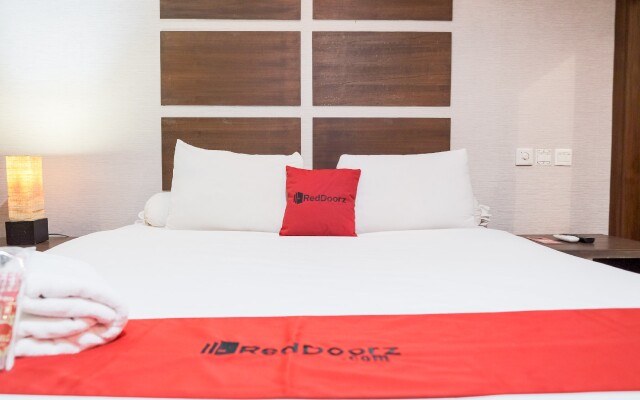 RedDoorz near WaterBoom Lippo Cikarang