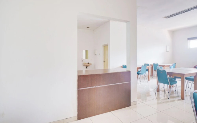 Hotel O Bogor near Taman Safari formerly Hotel Rudian 2 – Guest Rooms – Cisarua
